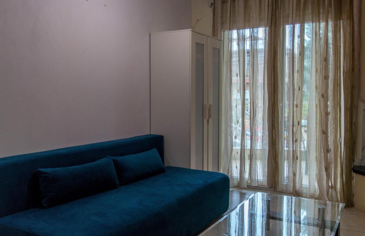 Roses Apartments Nea Michaniona Bagian luar foto