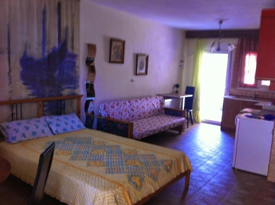 Roses Apartments Nea Michaniona Bagian luar foto
