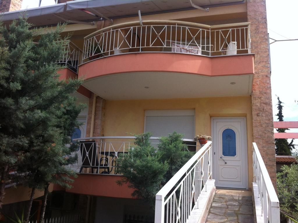 Roses Apartments Nea Michaniona Bagian luar foto